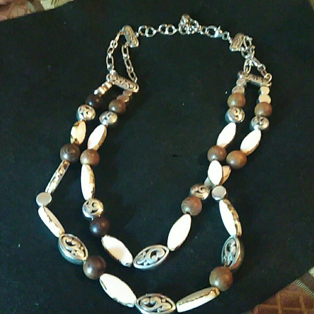 💥Beautiful Brighton beaded necklace